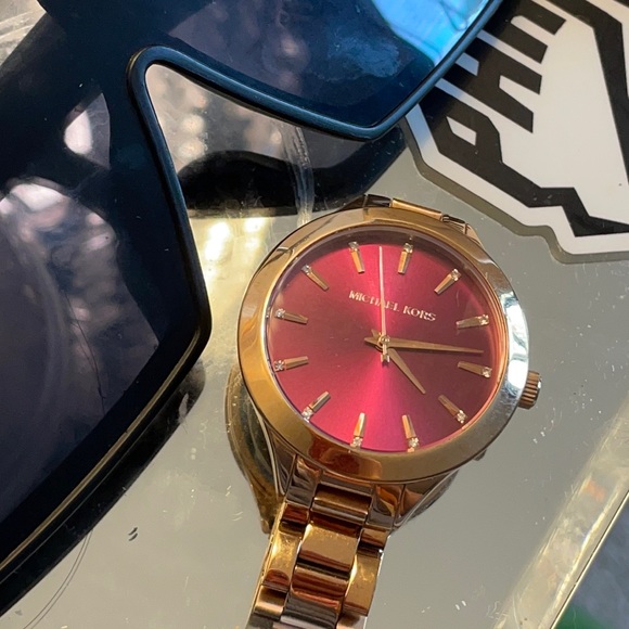 Mk Watch - Picture 4 of 5